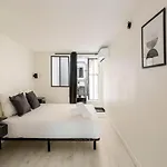 Design 1 Bdr With Ac Paris