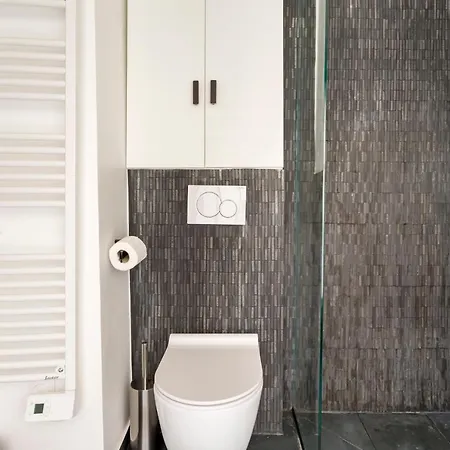 Design 1 Bdr With Ac Apartmán *